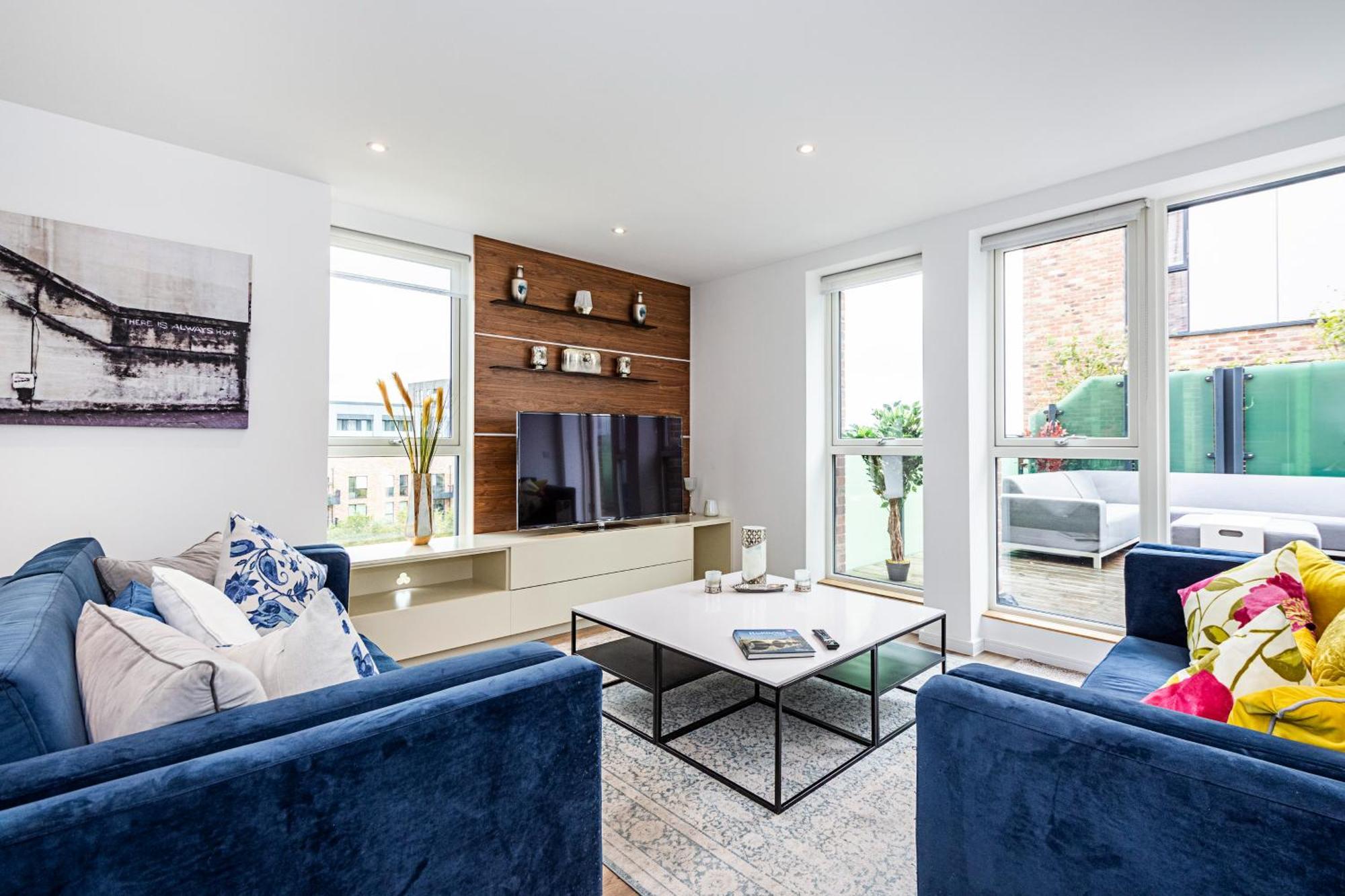 شقة Chiswick Park 3 Bed 3 Bath West London - Parking المظهر الخارجي الصورة