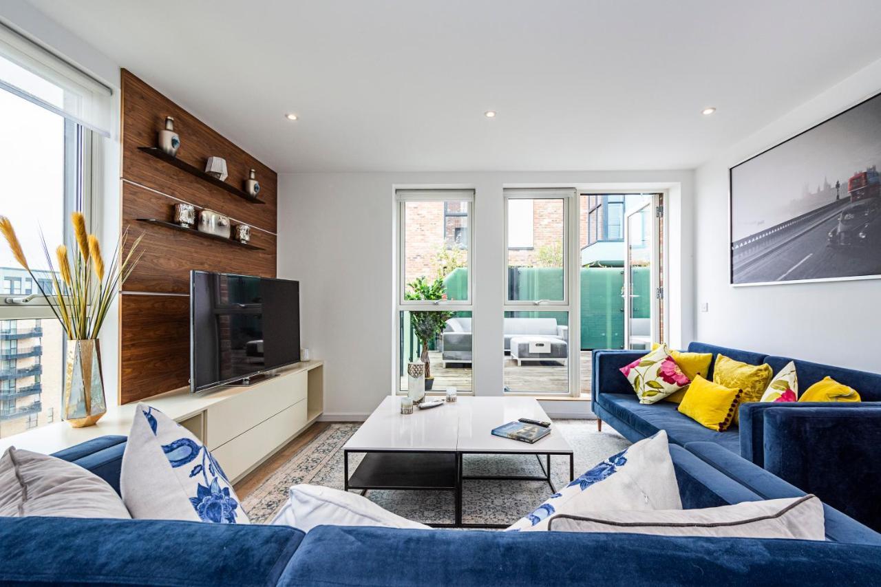 شقة Chiswick Park 3 Bed 3 Bath West London - Parking المظهر الخارجي الصورة